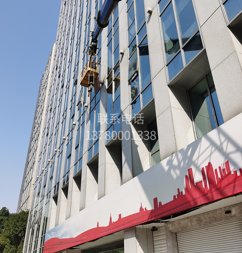 榮安大廈外幕墻玻璃更換